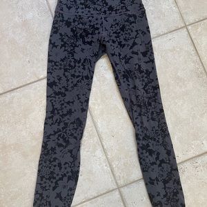 Lululemon align pant 25 inches, grey/black pattern, no defects, like new